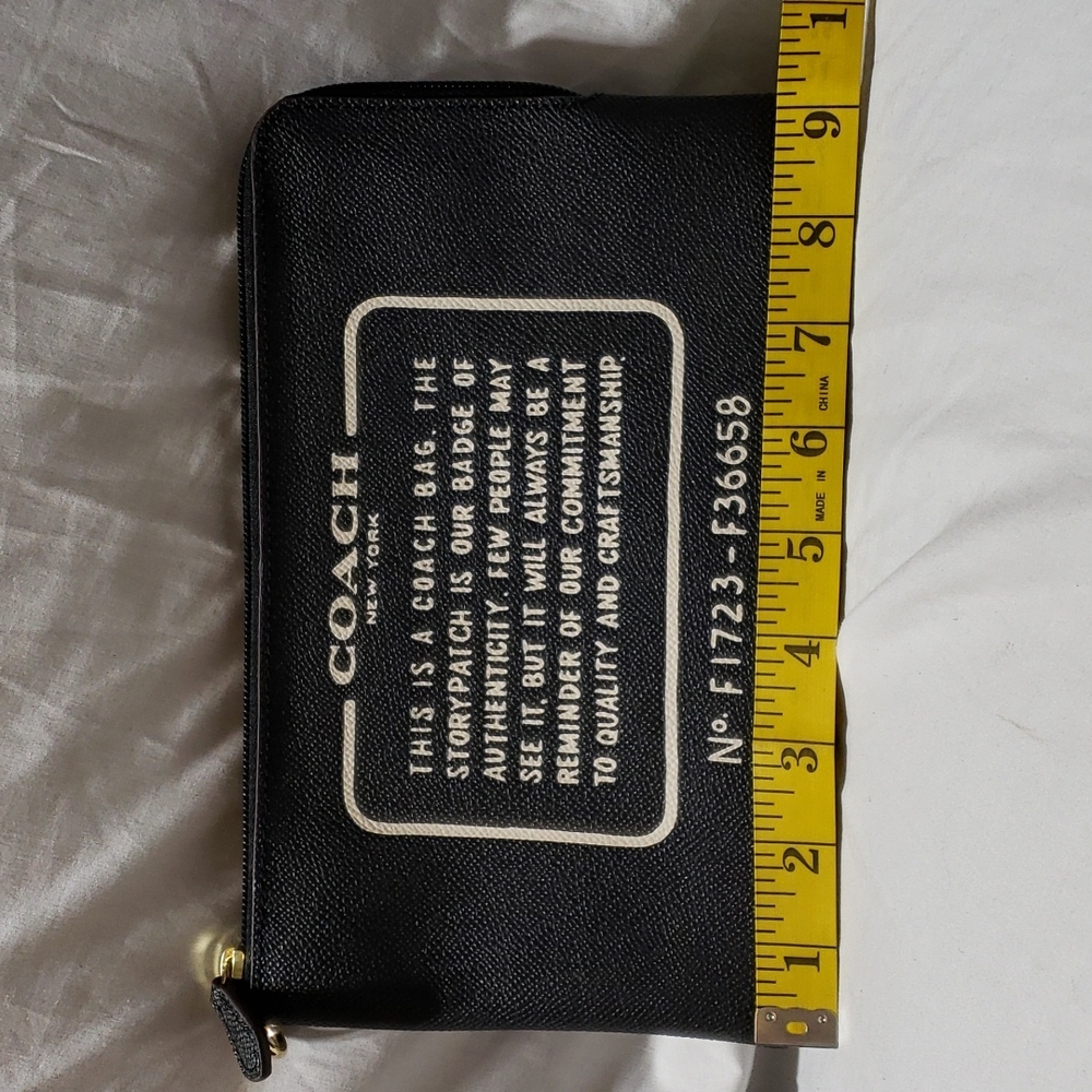 Coach creed black silver makeup bag excellent condition